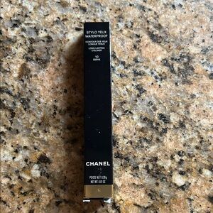 CHANEL Stylo Yeux Waterproof Eyeliner in Black